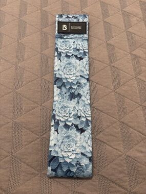 BuffBunny Blue Floral Booty Band